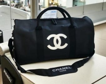 Chanel GWP weekender tote bag with adjustable strap EUC