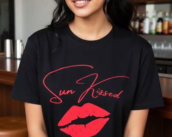 Sun Kissed Lips Graphic Tee: Romantic Summer Outfit, Beach Holiday Shirt