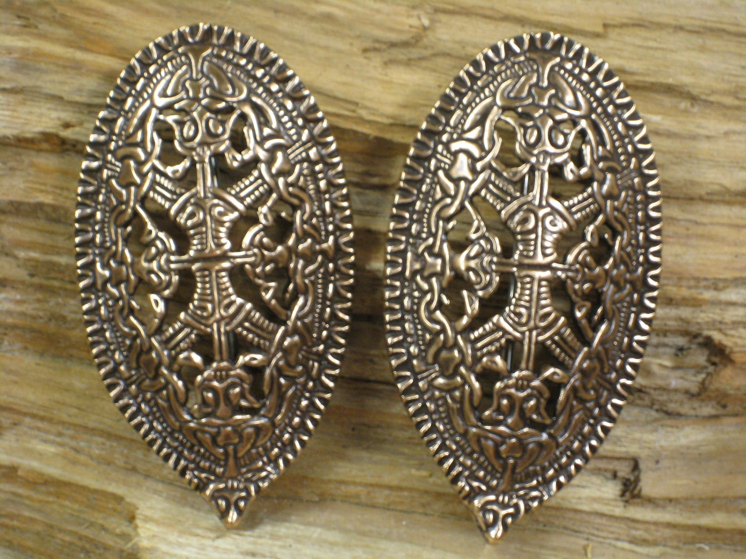 02.117.BZ Viking era Oval Brooch set of 2