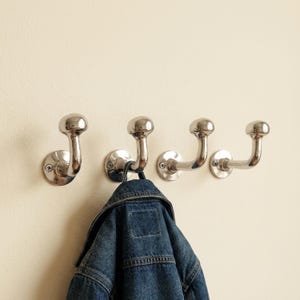 4 kaufen, 1 gratis! - Minimalistischer silberner Wandhaken, moderner Handtuchhaken aus Chrom, Wandhaken fürs Badezimmer, Organizer für den Eingangsbereich.