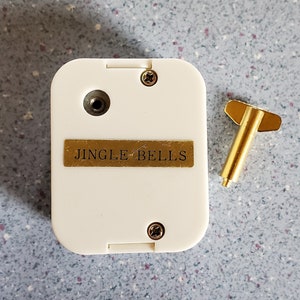 NOS - Sankyo Mini Wind Up Music Boxes - Jingle Bells