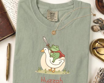 Camiseta Huzzah Frog Goose, divertida camiseta medieval de rana, Comfort Colors 1717, regalo para amantes de los animales