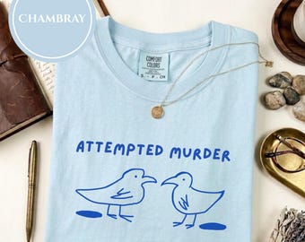 Camiseta Comfort Colors con estampado de cuervo y diseño de Intento de Asesinato, Camiseta divertida con estampado de pájaro, Regalo minimalista para amantes de las aves