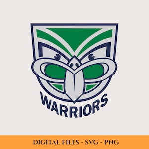 以下が含まれることがあります： 緑、白、ネイビーブルーの様式化された顔が特徴の、Warriorsのロゴのデジタルグラフィック。 「WARRIORS」の文字がロゴの下にネイビーブルーで印刷されています。 画像の下部には「DIGITAL FILES - SVG - PNG」と書かれています。