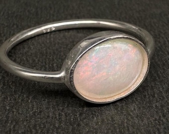 Anillo de ópalo australiano de 9 x 7 mm, plata de ley, Coober Pedy, ópalo natural macizo, talla 8.