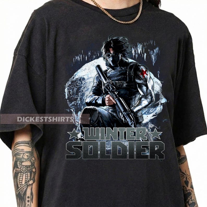 Vintage Winter Soldier Shirt, Bucky Barnes Graphic Tee, Captain America T-Shirt, Retro Superhero Marvel Tee, Avengers Fan Gift bild 3