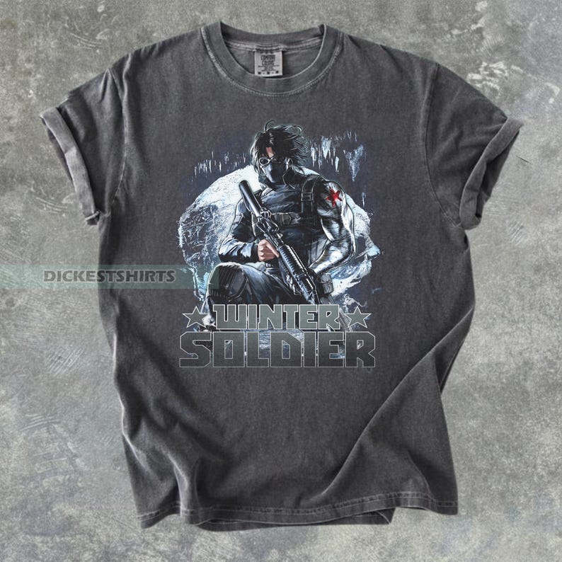 Vintage Winter Soldier Shirt, Bucky Barnes Graphic Tee, Captain America T-Shirt, Retro Superhero Marvel Tee, Avengers Fan Gift bild 2
