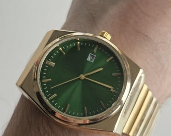 Near MINT Vintage OMEGA De Ville Cal 1377 Gold Tank Qz Mens Watch