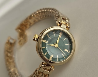Vintage Braided Gold Bracelet Watch, Elegant Women's Jewelry