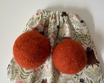 Set of 2 - Handcrafted Unscented Pumpkin Spice 100% Wool Dryer Balls for Drying Clothes in Homemade Cotton Mushroom Bag