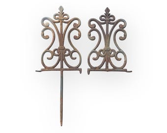Antique Iron Fleurs-de-Lis Fence Stakes – Rustic Garden Decor, Architectural Salvage, Yard Art, Patina & Rust, French Style Pair