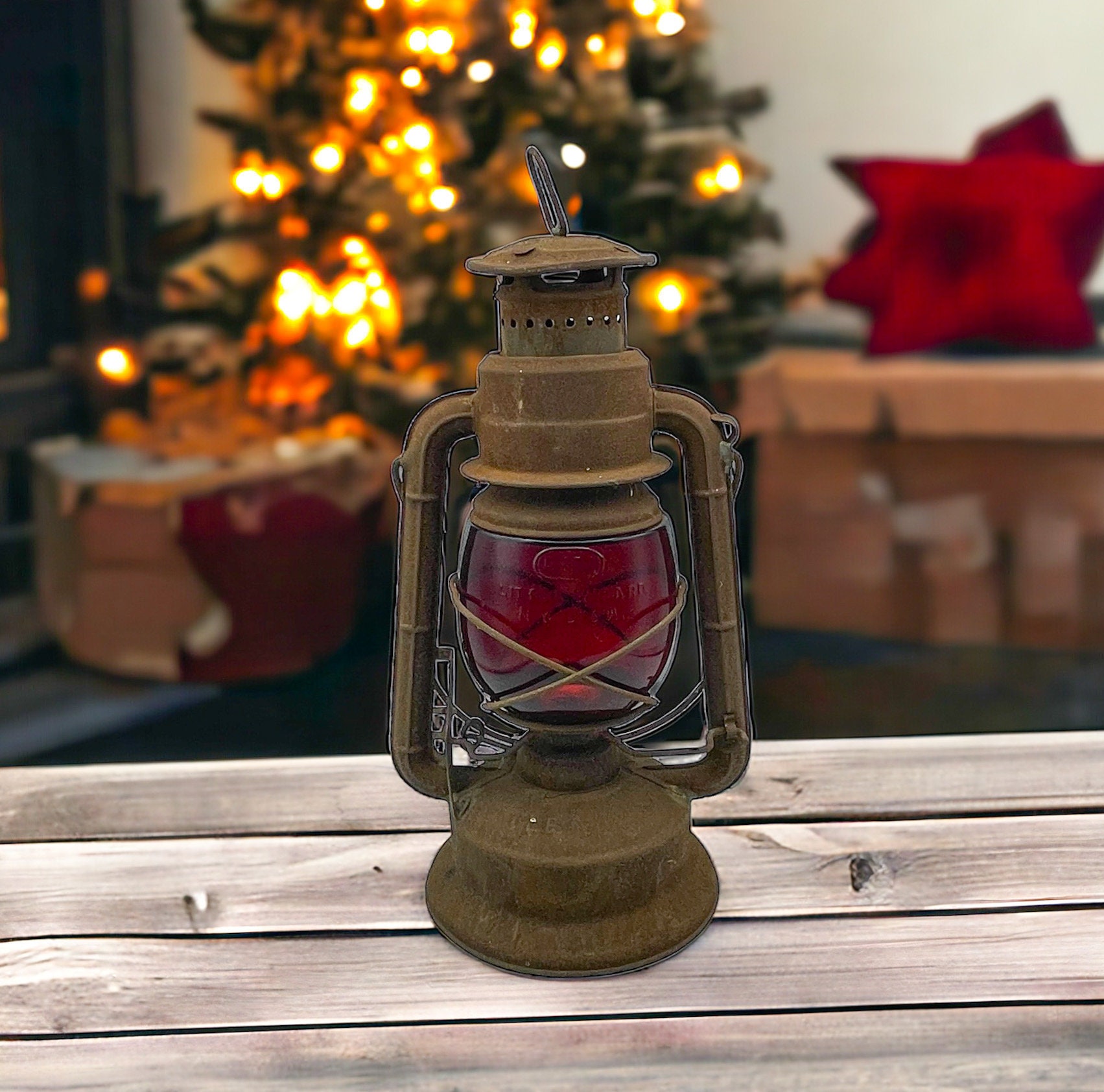 Dietz Oil Lantern, Christmas Red Lantern, Working Lantern, Wick and Globe,  All in Working Order. Christmas Decoration 