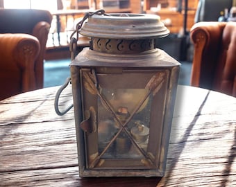 Farol de aceite de ballena antiguo del siglo XIX: lámpara colgante náutica marítima