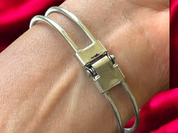 Vintage Silver Rose Cuff Bracelet: Brass-Toned Fl… - image 9