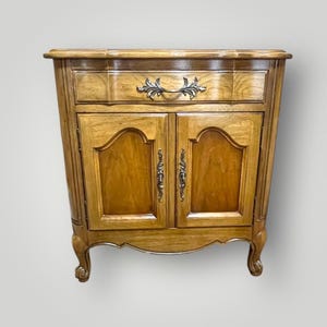 Vintage Thomasville French Provincial Nightstand with Drawer and Storage / French Country Furniture