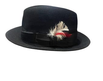 Vintage Harry the Hatter Black Fedora Hat Men’s Size 7 5/8 Feathers Made in USA Detroit Michigan