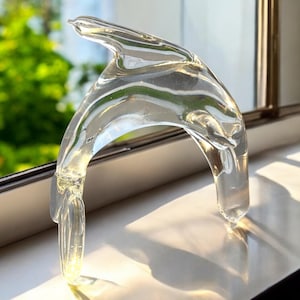 Vintage Clear Glass Whale Sculpture – 7.25&quot; Solid Glass Figurine, High Arch, Nautical Paperweight or Coastal Home Accent