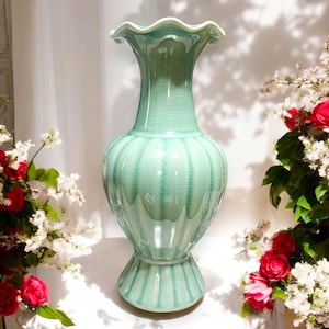 Antique Korean Celadon Vase with Crackle Glaze / Asian Decor / Green Celadon Vase / Collectible / Home Decor / Vases