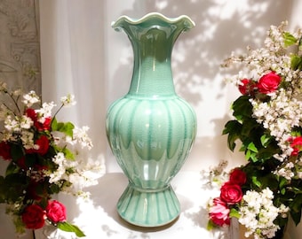 有田焼 青磁花瓶 香山窯 手彫花器 - Etsy 日本