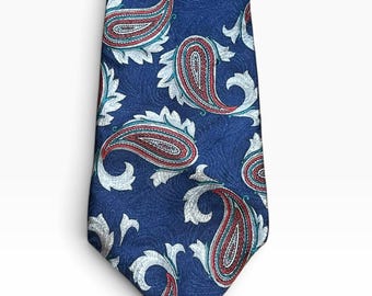 Vintage Geoffrey Beene Silk Tie, Navy Paisley Necktie, Made in Italy, 100% Silk, Red Silver Green Paisley on Tonal Jacquard, 90s Wide Tie