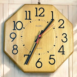 Vintage Elgin Wood Butcher Block Wall Clock / Elgin Wall Clock / Home Decor / Kitchen Decor