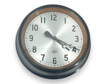 Vintage Pneumatic School Clock Buchbinder Systems Inc. Detroit, Michigan / Wall Clock