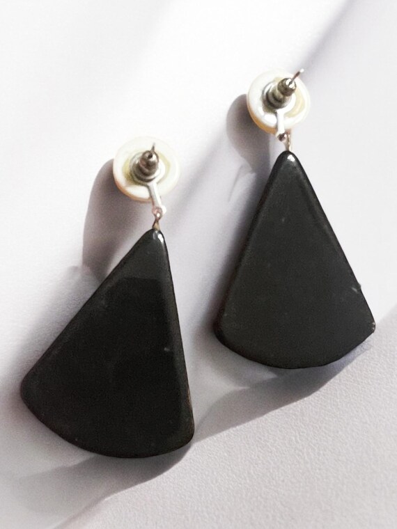Vintage Carved Shell Drop Earrings: Black & Ivory… - image 2