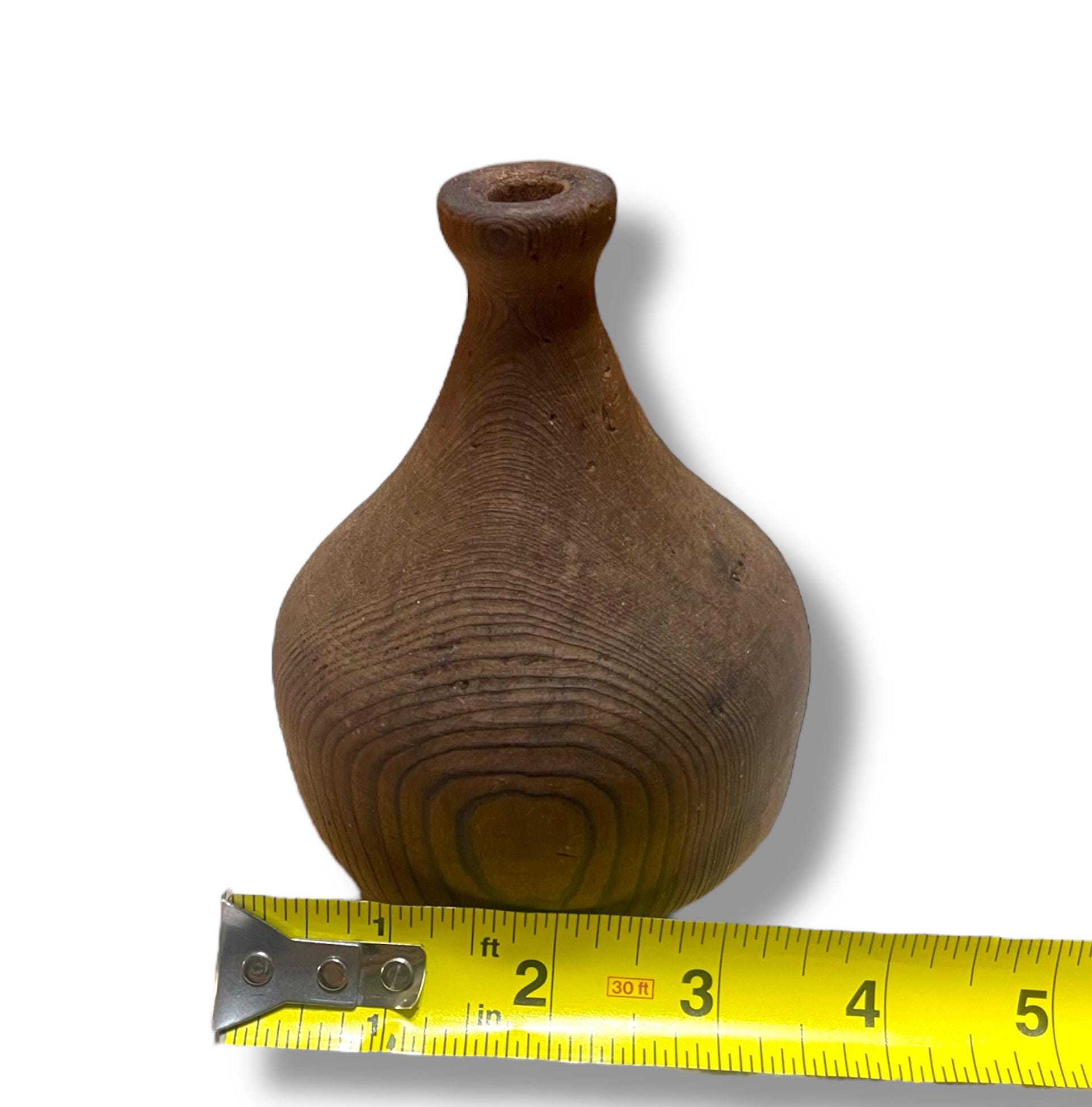 ヴィンテージ手彫り木製花瓶 / ホームデコレーション / アクセント