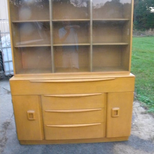 reserved for susan       great shape vintage antique 1950s m593 HEYWOOD WAKEFIELD china cabinet    pick up only