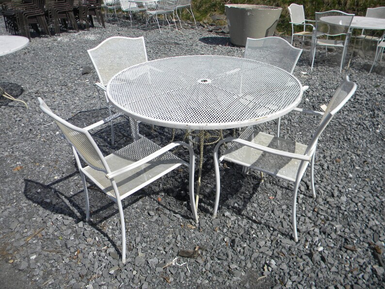 Vintage 1970s Or So Wrought Iron And Metal Mesh Outdoor - 1970 S Wrought Iron Patio Furniture Vintage 1970s Or So Wrought Iron And Metal Mesh Outdoor - 1970 S Wrought Iron Patio Furniture