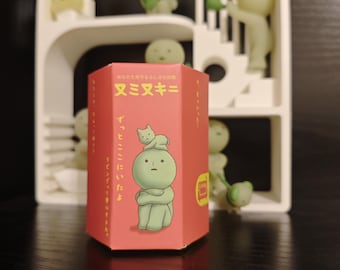 Smiski Living Figure: Brand New Dupe Collectible Toy