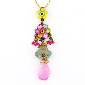 Bollywood flair Pendent Necklace in Pink Multi-color by Orly Zeelon image 2