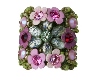 flower power power ring yellow with lavender floral magical shine The Floral Rosette Ring 500204-1717 Orly Zeelon