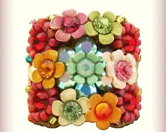 The Floral Rosette Ring 500204-3713 Orly Zeelon