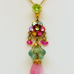 Bollywood flair Pendent Necklace in Pink Multi-color by Orly Zeelon image 1