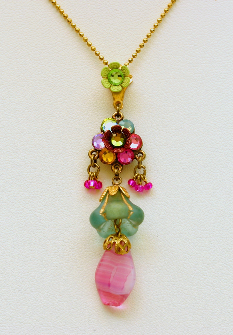 Bollywood flair Pendent Necklace in Pink Multi-color by Orly Zeelon image 1