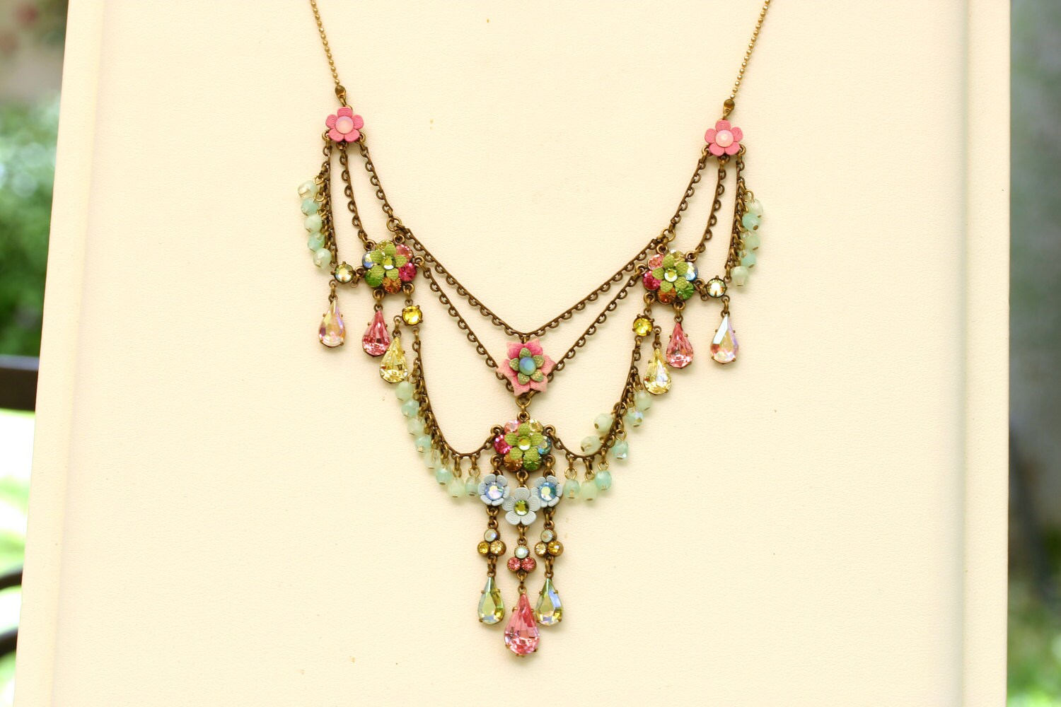 FESTOON Bridgerton Style Buccaneers Necklace Orly Zeelon