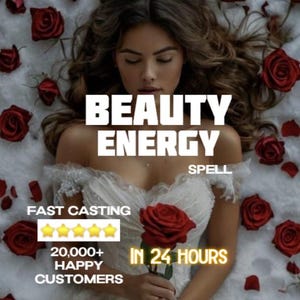 Könnte beinhalten: Eine weiße Keramik-Tasse mit schwarzem Henkel und dem Text "But First, Coffee" in handschriftlichem Stil. Die Tasse steht auf einer weißen Oberfläche. Für Heißgetränke.