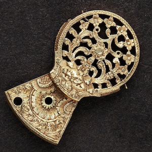 Antique Verge Fusee Pocket Watch Balance Bridge - Hand Engraved Brass Flower & Leaf Design - Steampunk Art Supplies 07974