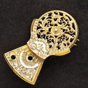 Gold Gilded Antique Verge Fusee Pocket Watch Balance Bridge - Hand Engraved Brass Flower & Leaf Design - Steampunk Art Supplies 08262
