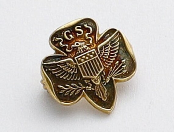 Vintage 1940s Girl Scouts of America Pin, 10K Gol… - image 1