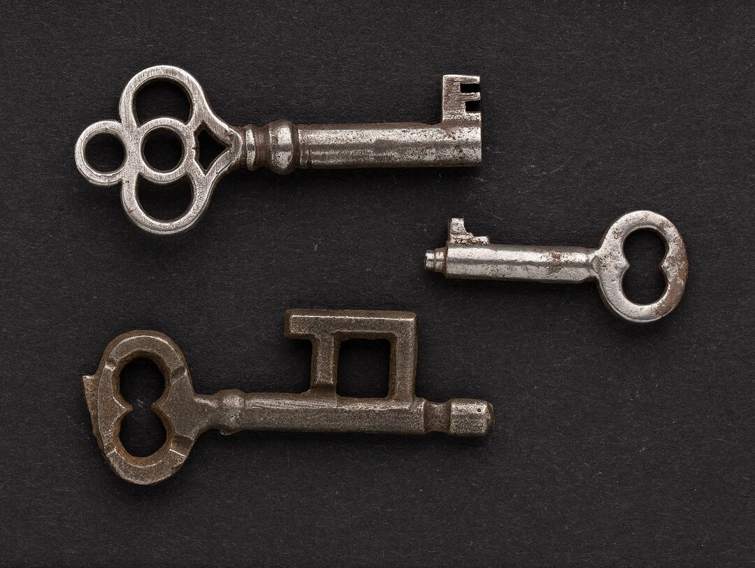 3 Vintage Skeleton Keys, Authentic Victorian Antique Door or Furniture ...