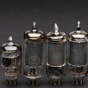 4 Vintage Vacuum Tubes, Radio Electron Tubes, Audio Amp or Amplifier Tubes 6AL5, 6AU6A, 6BA6, 6AU6 07219
