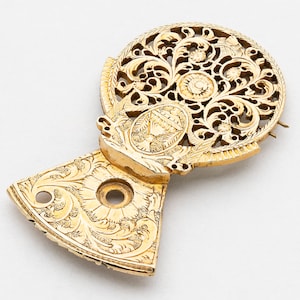 Gold Gilded Antique Verge Fusee Pocket Watch Balance Bridge - Hand Engraved Brass Flower & Leaf Design 08420