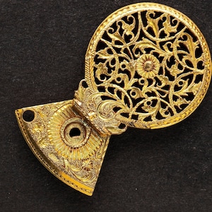 Gold Gilded Antique Verge Fusee Pocket Watch Balance Bridge - Hand Engraved Brass Flower & Leaf Design - Steampunk Art Supplies 08010