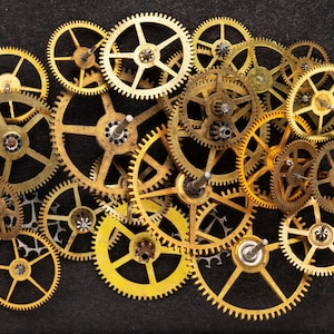 24 engranajes de reloj de bolsillo vintage, lote variado de ruedas, piñones y engranajes hechos de acero y latón, artículos de arte y relojería Steampunk 08061