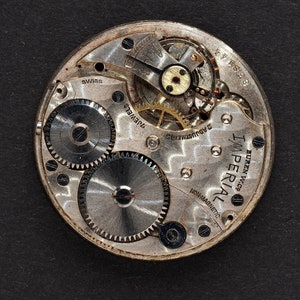 Vintage Pocket Watch Movement With Gears and Genuine Ruby Jewels - Clockworks - Steampunk Art Supplies 07085