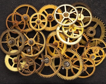 24 Vintage Pocket Watch Gears, Mixed Lot of Wheels, Cogs, and Gears Made from Steel and Brass, Steampunk Clockworks & art Supplies 08057