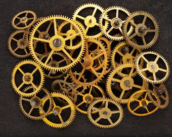 24 Vintage Pocket Watch Gears, Mixed Lot of Wheels, Cogs, and Gears Made from Steel and Brass, Steampunk Clockworks & art Supplies 08072