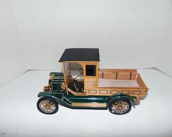 1913 Ford Model T Pick up Truck By Franklin Mint New in Box